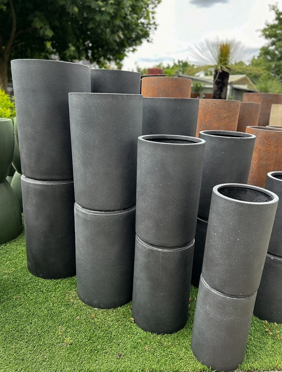 MARNUS TALL CYLINDER POT [SZ:SMALL CL:SB DARK GREY]