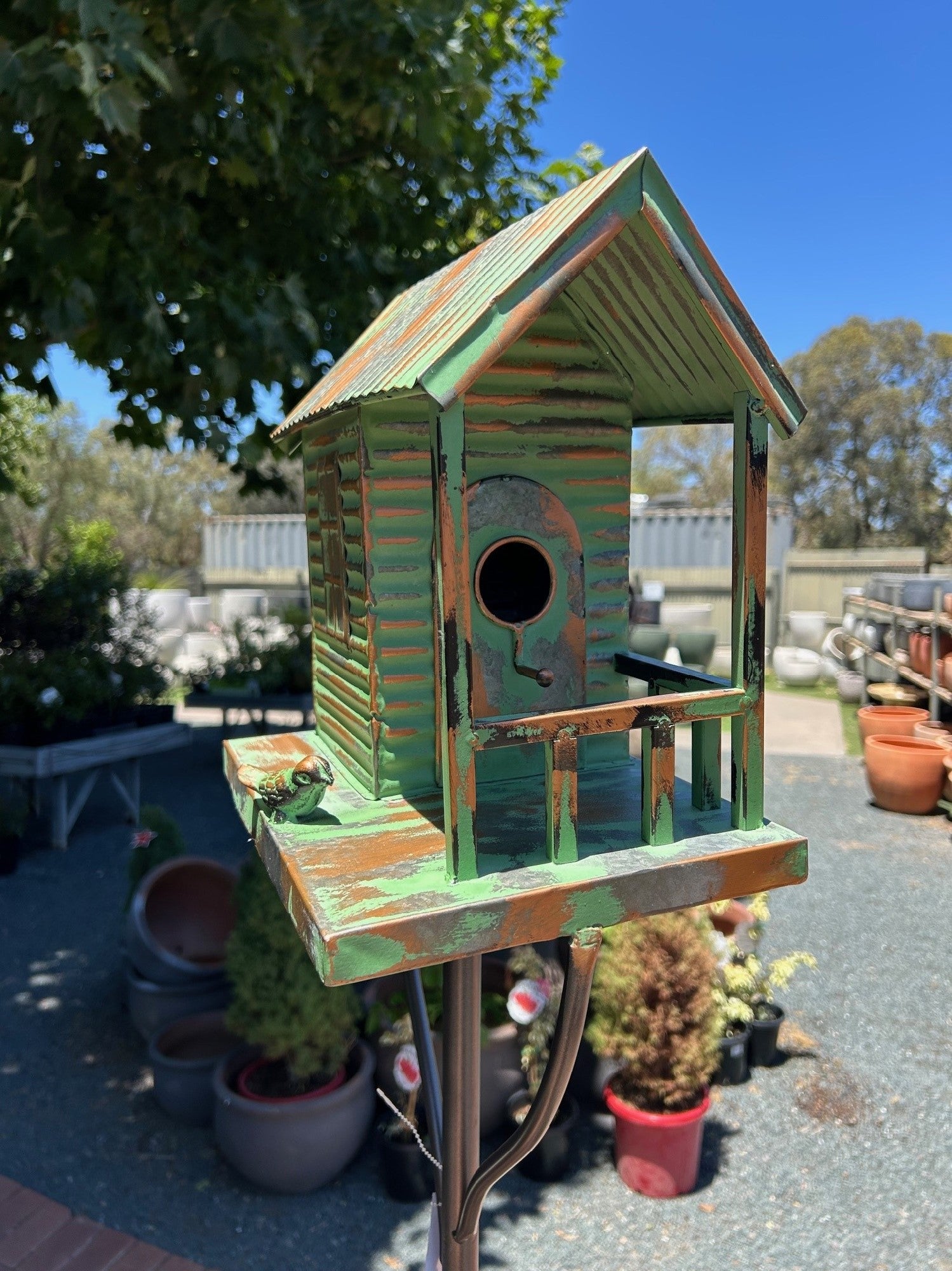 FARM BIRD HOUSE ON STAKE